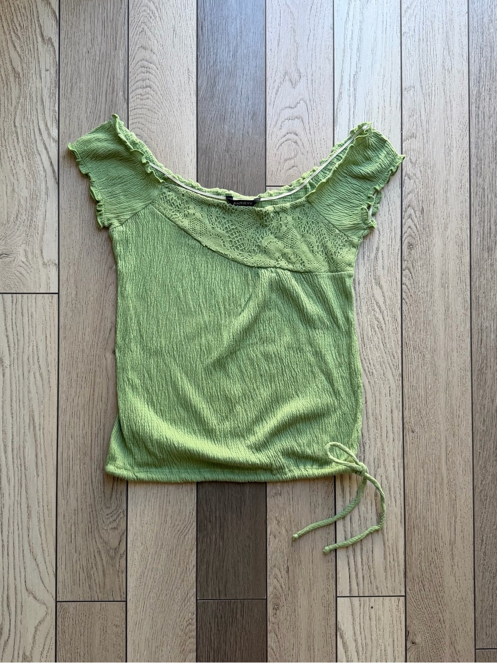 ANXIETY Y2K Light Green Women's Short Sleeve Knit Top with Lace Yoke XL